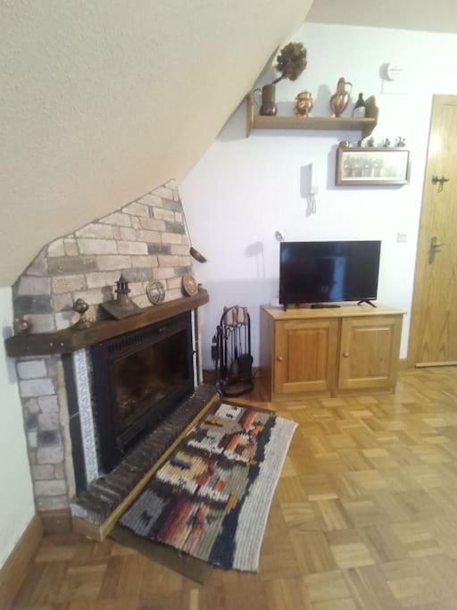 Atico En Pleno Pirineo Apartment El Pueyo de Jaca Ngoại thất bức ảnh